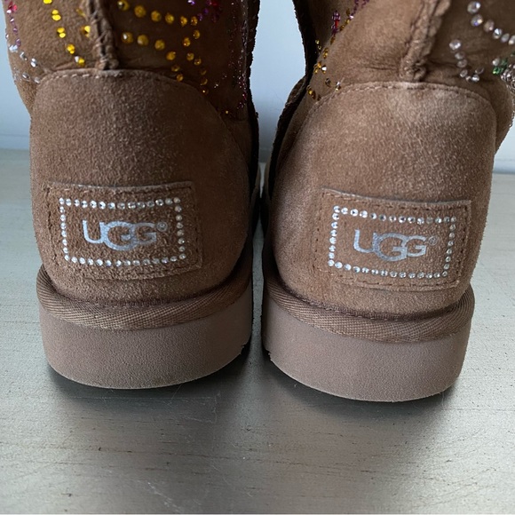 women’s uggs w gems - Picture 4 of 5